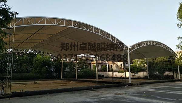 南陽社旗縣門球場(chǎng)膜結(jié)構(gòu)頂棚完工圖