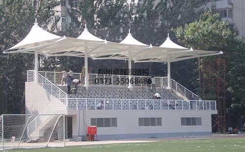 北京第十八中學領操臺膜結(jié)構遮陽棚