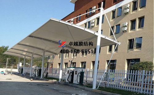 秦皇島膜結(jié)構(gòu)充電站樁停車棚/雨棚【秦皇島長途汽車站等】工程設計施工案例