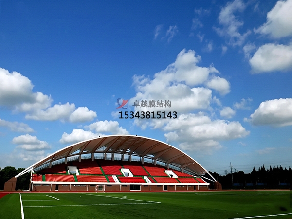 灤南<font color='red'>膜結(jié)構(gòu)看臺</font>雨棚設(shè)計(jì)施工安裝