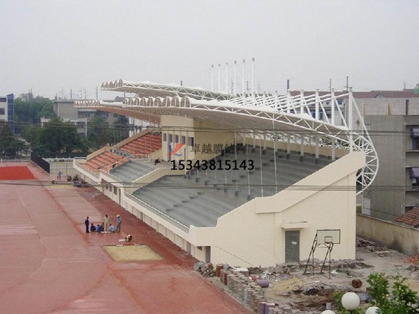 遷安<font color='red'>膜結(jié)構(gòu)看臺</font>雨棚設(shè)計(jì)施工安裝