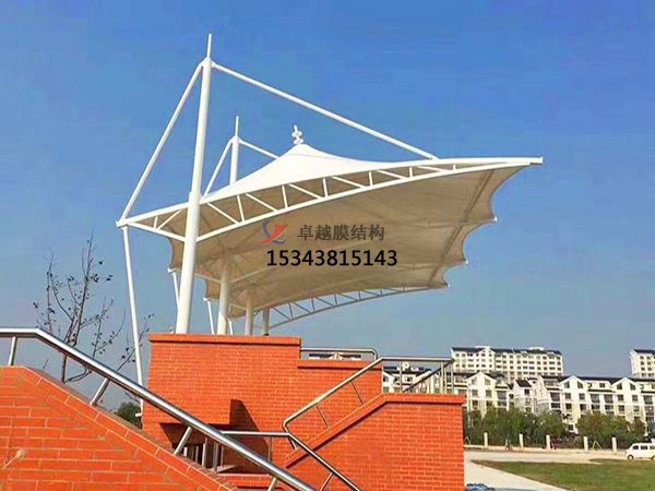 民樂<font color='red'>膜結構看臺</font>雨棚生產(chǎn)設計安裝