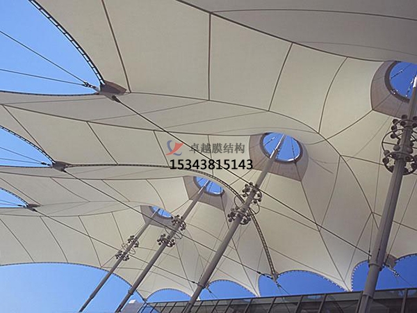膜結(jié)構(gòu)多少錢一平方？