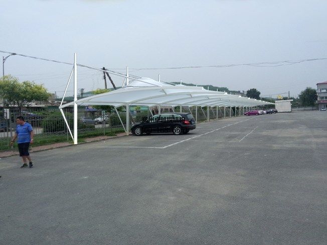 瀾灣壹號膜結(jié)構(gòu)車棚